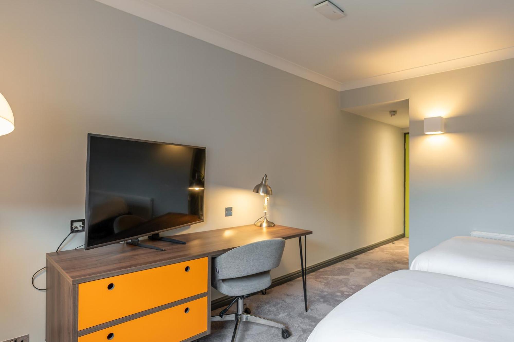 Village Hotel Cardiff Ngoại thất bức ảnh